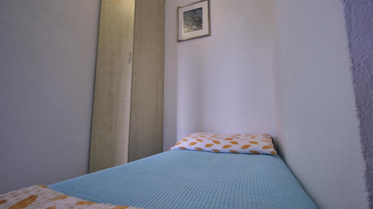 Apartments Noemi Malinska Luaran gambar